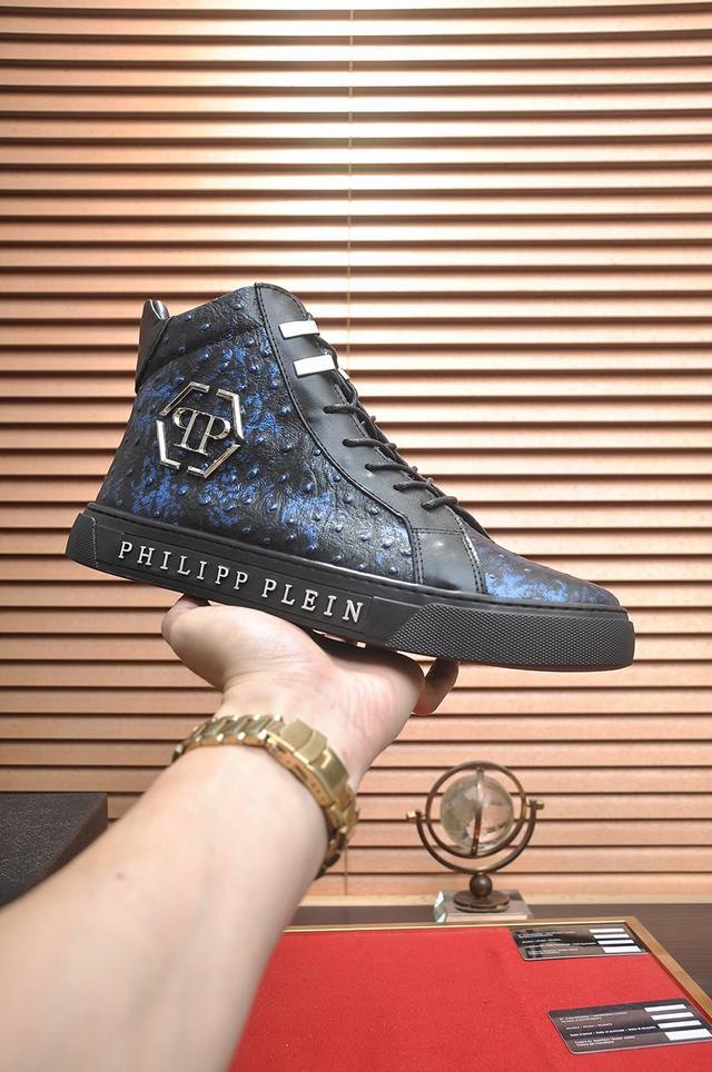 出厂价P Philipp Piein 全羊皮内里 菲利普普萊茵 官网最新款高帮原版开模，面料：原版头层粒面小牛皮，原版五金轱辘头，裡料：羊皮内里 做工精细，完美