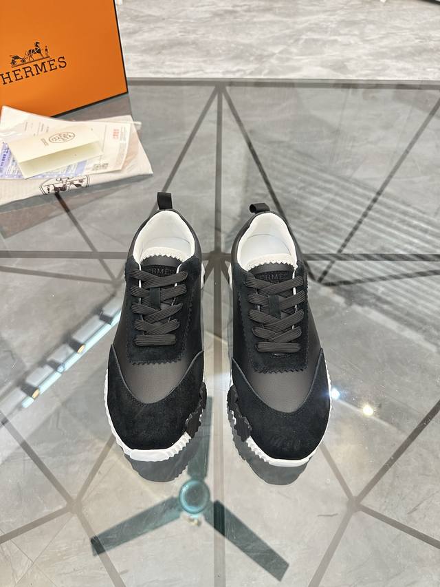 售 价: P 广州货 商品商标: Hermè* 爱马仕* 低帮休闲鞋 正码码数: 35-45. 可订做46 情侣款 商品材料：鞋面进口牛皮拼接磨砂皮，羊皮内里，