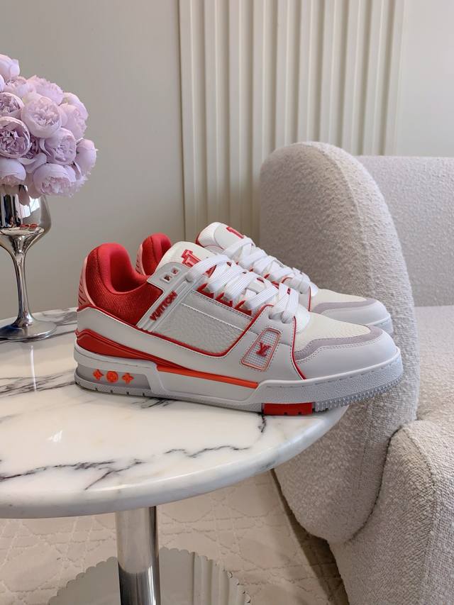 出厂价P 男女同款 Louis Vuitto*新配色Trainer系列板鞋 男女同款 原版购入1:1复刻 顶级版本 女码 35 39 40定做 男码39 44