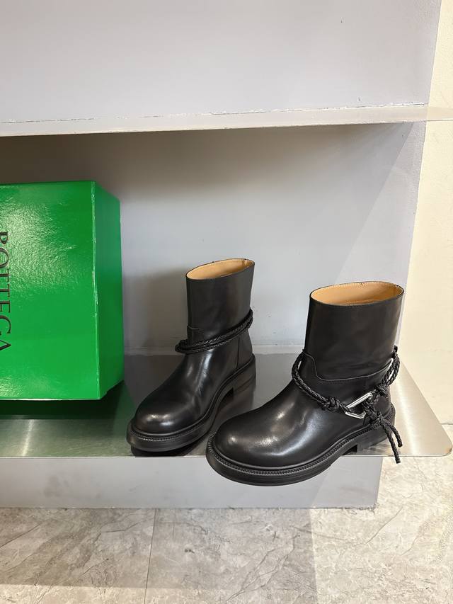 Bottega Veneta葆蝶家Bv秋冬新品James系列 短靴 长靴 超多明星时尚博主种草 原版一比一做法 一致五金 1：1 绳结 原版购入拆解 对标对版
