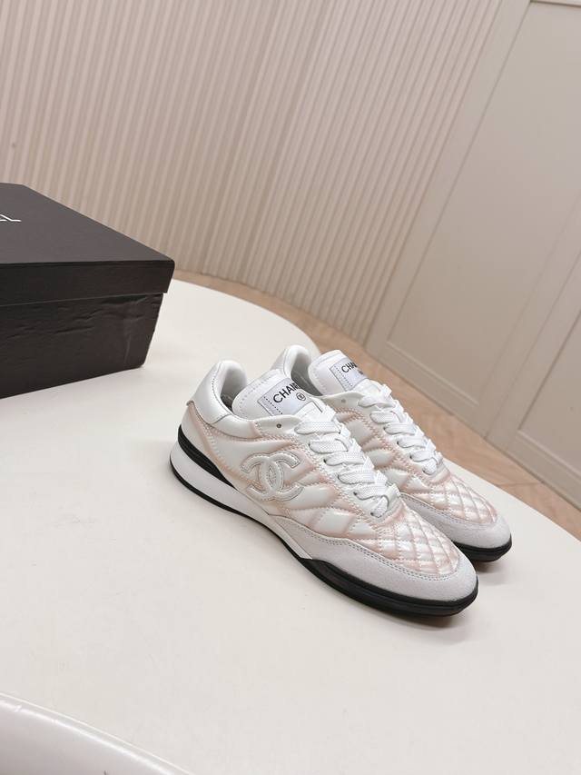 Chanel 香奈儿 2025新款小香风麂皮圆头菱格厚底运动鞋时尚增高鞋休闲鞋棒球鞋 面料：进口羊皮 内里：羊皮内里 鞋底：原版开模鞋底 全套包装 ：35-40