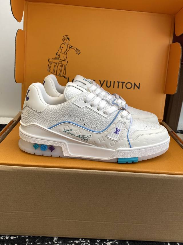代购级 官网同步盒包装 配有扣子 Louis Vuitton 25Ss 日本 邮轮限定 驴家的爆款！Trainer板鞋，每个人都必须入的款，绝不后悔！ 超级百搭