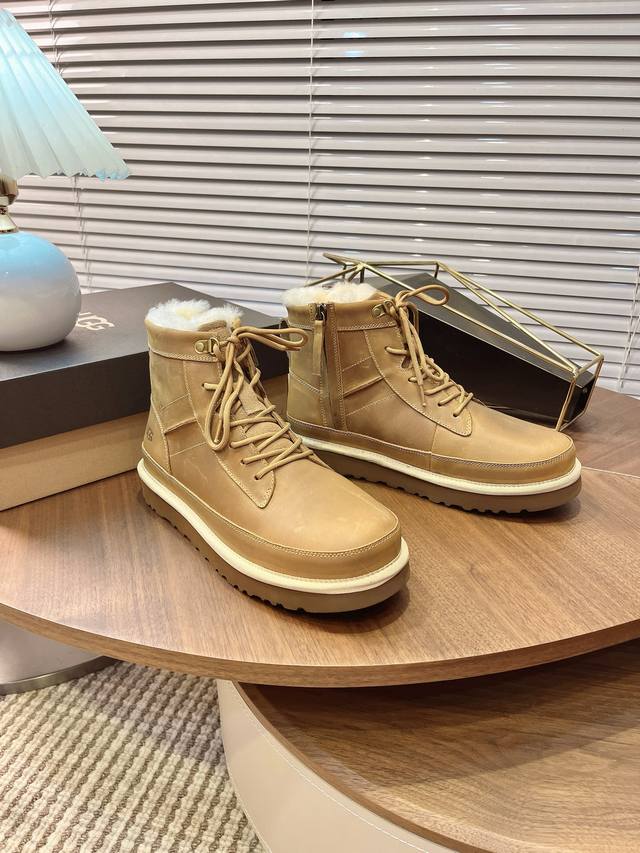 Ugg男士超保暖马丁靴，男款雪地靴 舒适百搭 完全不挑人 鞋面牛皮 内里进口澳洲羊皮毛一体 超级保暖 尺码39-44 厂价