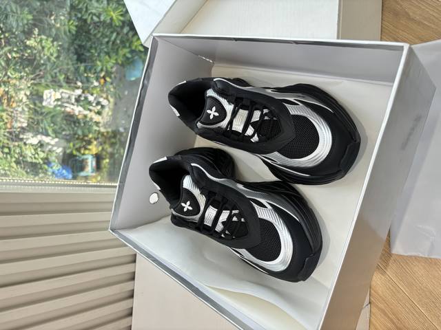 所见即所得G178顶级版Smfk十字2025早春新款厚底运动鞋专柜断货王，一眼心动质感拉满，上脚无敌增高，闭眼可入，非常时髦的单品之一超多网红博主、明星都穿Sm