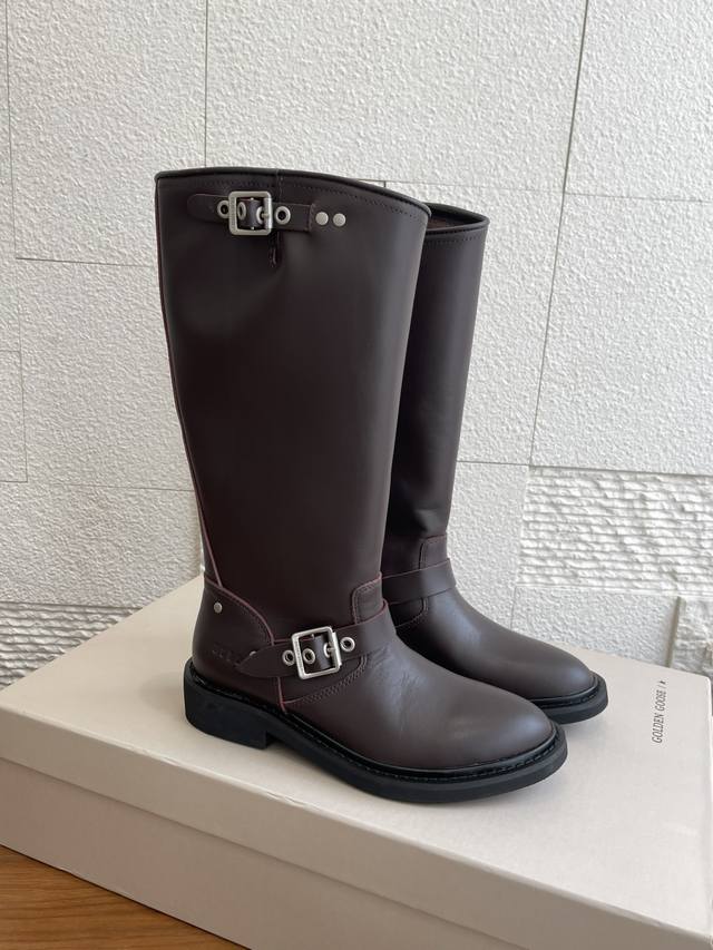 顶级版本: 莞货 Golten Goose 25Ss Ggdb 复古 皮带扣 骑士靴 机车靴 Ggdb这双骑士靴，把“飒”和“高级”焊在腿上了！是谁还没入这双秋