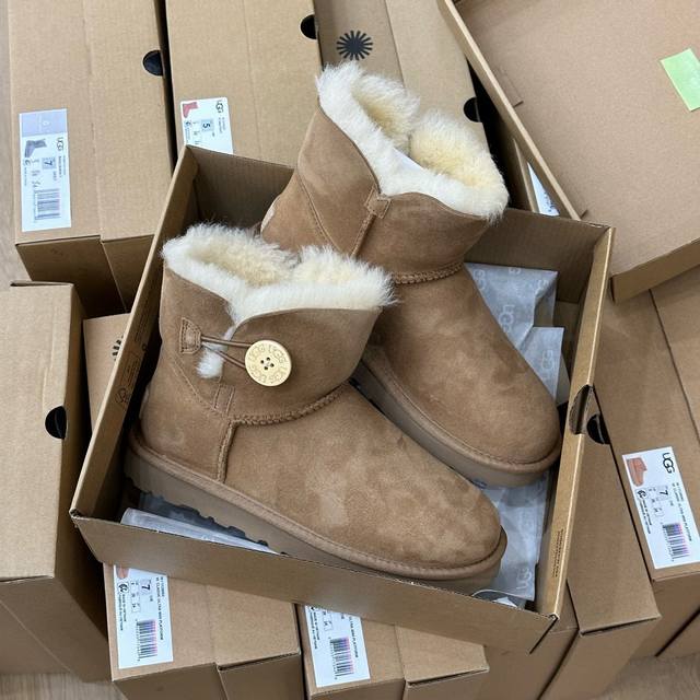 Ug｜3352 一粒扣薄底款 精致实用主义！高级感轻轻松松Get 经典升级Yyds，简约大气！ 尺码：35-40