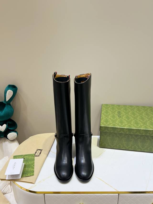 出厂价Pp： ，Guuci顶级版本！原版开发 绒里定做 牛皮面 开边珠 鞋面：牛皮 内里：牛皮里 牛皮垫 大底：真皮大底 底高：2Cm 码数：34-42 注34