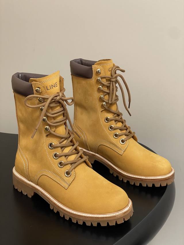 女款 男款 赛琳最新复古系带情侣款乐福鞋厚底休闲鞋 网红爆款来袭！各大网红抢先体验、Celine网红Ins种草神器，非常复古风，气场十足单品，设计风格非常新颖，