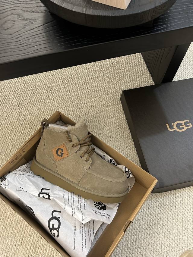 Ugg冬季新款男款时尚舒适厚底系带高帮 ，牛皮羊毛 男士必备。 颜色：栗色。羚羊 甘草色 码数：40-45！