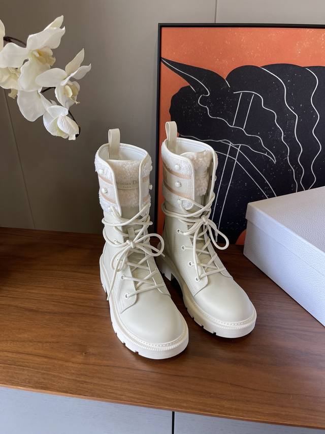 顶级品质P Dior**经典毛口刺绣短靴 牛面牛里橡胶底 Size35 36 37 38 39 定40 41 不退换