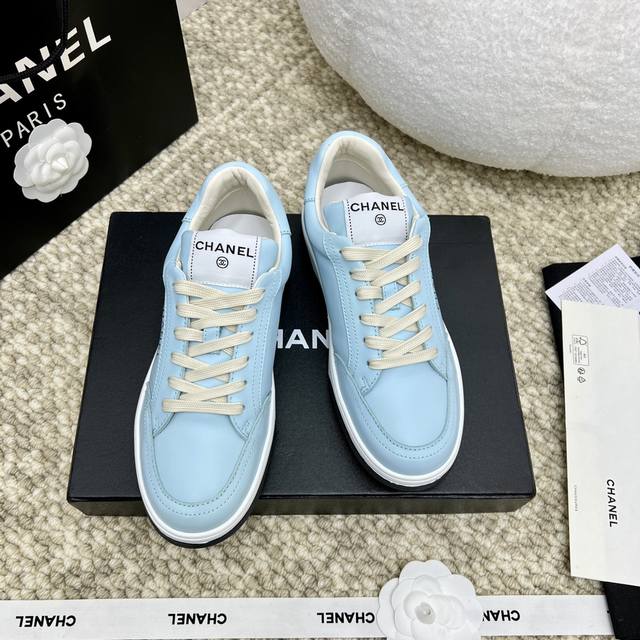 出厂 顶级版本 Chanel香奈儿24Sf全皮新款小香 熊猫鞋 休闲 运动鞋 滑板鞋 原版购入开发 做货 小香 C家 专柜又一超级大爆款，网红博主小姐姐们的挚爱