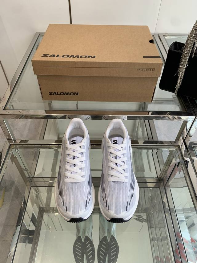 Salomon萨洛蒙 25Ss 新款 情侣款休闲运动 登山鞋跑步鞋 搭配Salomon专为山地运动所创的3D Eending专利技术鞋底 增加侧向稳定性和结构感