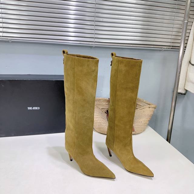 高品质出厂 ！小众潮牌 The Attico 2025Ss秋冬新品时髦直筒尖头高跟长靴 超高品味单品 搭配一切衣服都好看的一双靴 太绝了 原版1W购入 完美还原