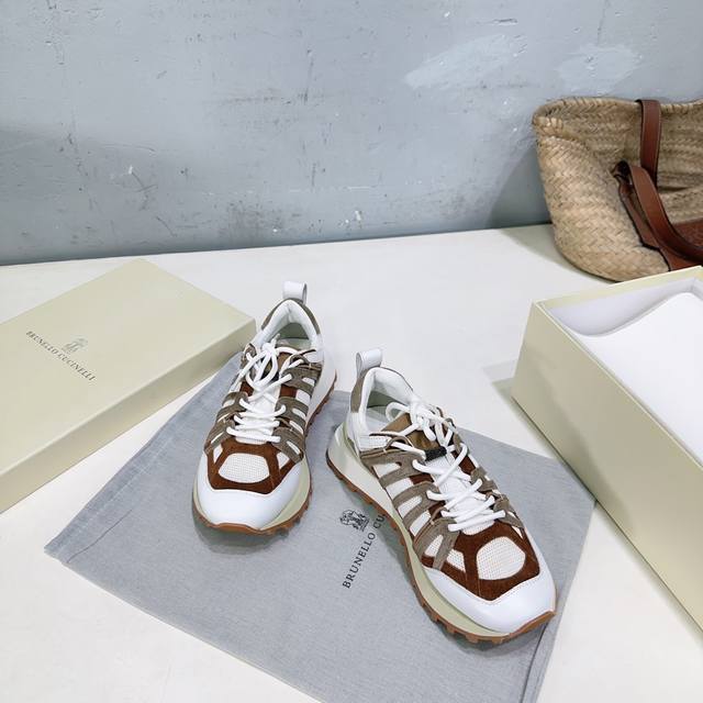 高品质出厂女 ！男 ！小众潮牌情侣款！ Brunellocucinelli Bc25秋冬新款新品厚底阿甘休闲运动鞋 装饰镶珠运动鞋 原版一比一复刻高丝光牛反绒、