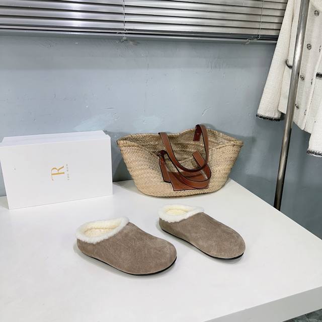 高品质出厂 ！小众潮牌新色！The Row 25Ss秋冬新款保暖懒人羊羔毛包头平底拖鞋 四季时尚休闲潮流简约深口穆勒拖 ,这款半拖适合四季必备神器随意搭配牛仔裤