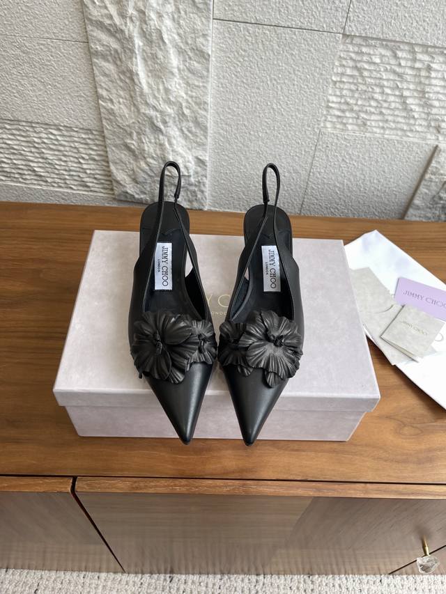 顶级版本: Jimmy Choo 吉米周 25Ss 春夏新款 Amit Flowers 45系列 尖头 真皮花卉 凉鞋 单鞋 Jc吉米周Amita Flower