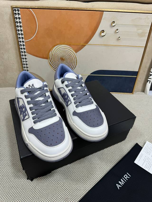 顶级版本 Amiri埃米尔 春夏新款Ma-1系列；情侣款休闲鞋 面包鞋 百搭 板鞋 面包鞋的经典大鞋舌设计，缩短了鞋身的长度，加厚了中底，鞋头部分更加圆润，Am