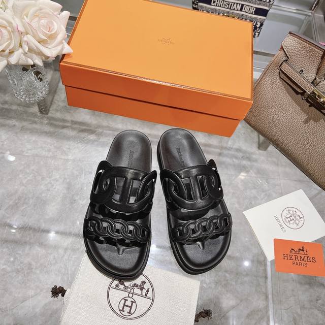 二舅拖猪鼻子系列』 出厂价Pp女款 男款360Herme*25春夏新款猪鼻子链条拖鞋 鲜清艳新 ～时尚活力清气春息 独家私模链条8套模具 本人亲自测试不易断，非