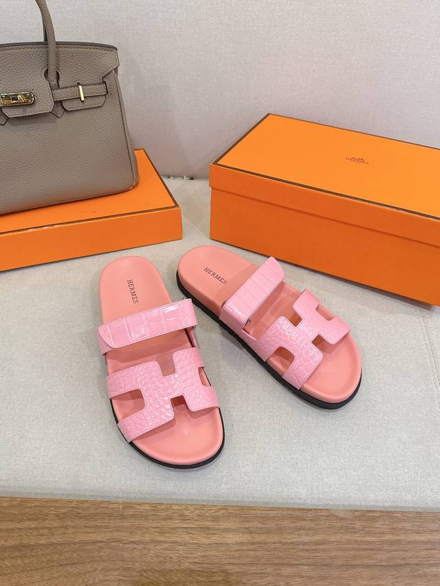 鳄鱼纹系列』 二舅拖全系列出厂价Pp女款 男款 Herme*25新款H拖鞋 鲜清艳新 ～时尚活力清气春息 不多解释了，买过的都知道 Tpu防滑大底 35-39