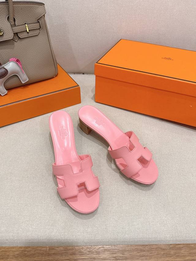 粗跟全系列』出厂价P Hermes 爱马仕H拖鞋Oran凉鞋系列 时尚又百搭 超级舒服 每个细节都做到极致 原版Swift小牛皮 原版1:1独家私模鞋面 原版真