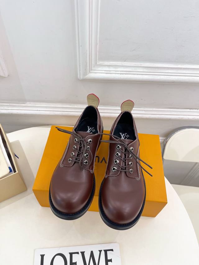 Lv 路易威登 25 2025秋冬新品 顶级版本 专柜主打最新款 Lv Bubble 系带德比鞋 硬货上新 Bs代购级别！高级感十足！国内外博主刷爆的一款，复古