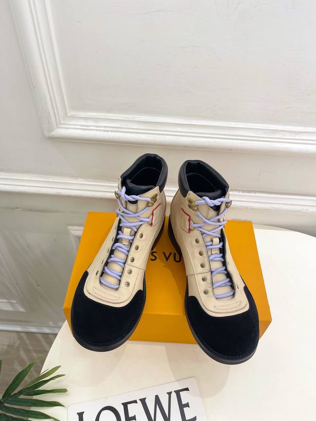 Lv 路易威登 25 2025秋冬新品 顶级版本 专柜主打最新款 驴牌经典系带登山靴系列 硬货上新 Bs代购级别！高级感十足！国内外博主刷爆的一款，复古又时髦