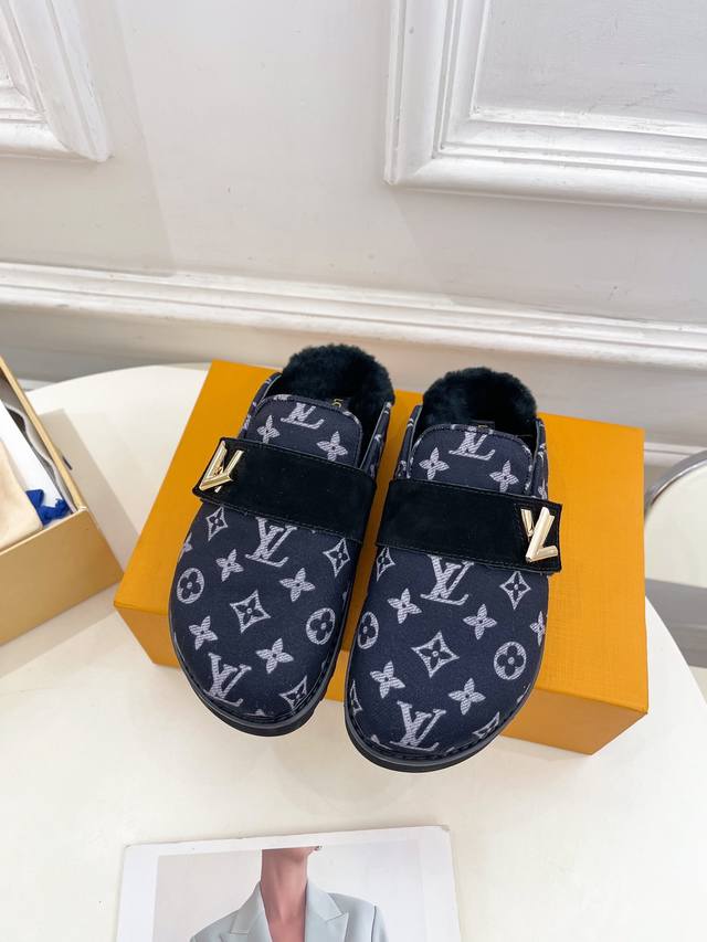 Lv 路易威登 25 2025 秋冬新款 顶级版本 专柜主打最新款 Lv Cosy穆勒拖鞋硬货上新 代购级别！高级感十足！国内外博主刷爆的一款，复古又时髦 上脚