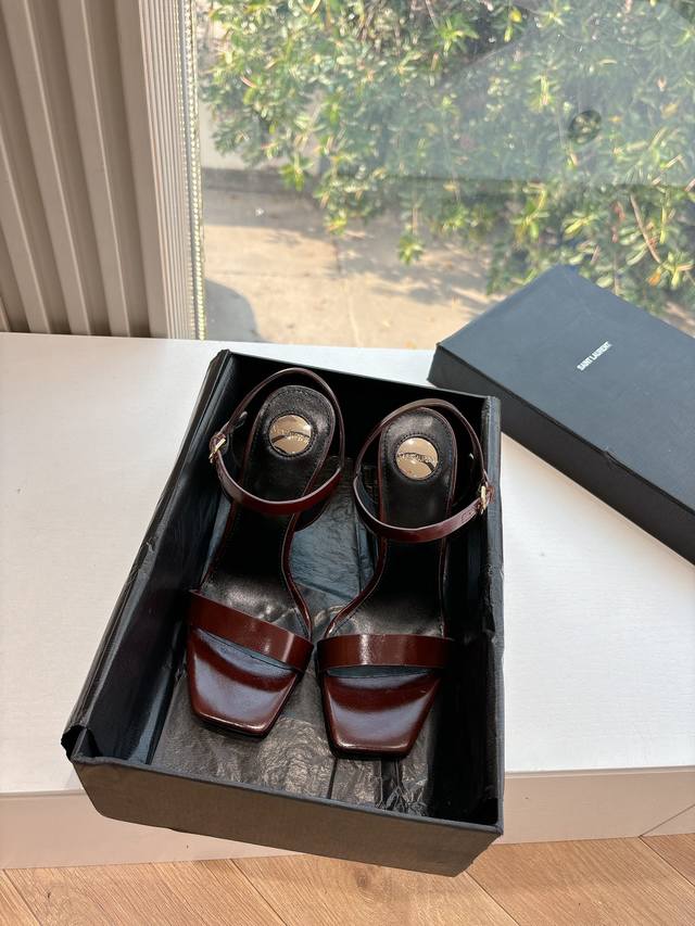 G988所见即所得顶级品质Saint Laurent 圣罗兰坡跟鱼嘴凉鞋Lee金属钻链条尖头高跟鞋Ysl姐姐的美丽尤物高跟鞋 又是人间圣罗兰 Rose同款的高跟