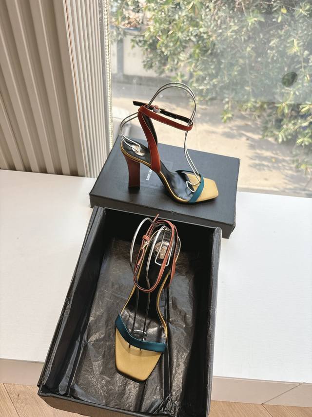 G988所见即所得顶级品质Saint Laurent 圣罗兰坡跟鱼嘴凉鞋Lee金属钻链条尖头高跟鞋Ysl姐姐的美丽尤物高跟鞋 又是人间圣罗兰 Rose同款的高跟