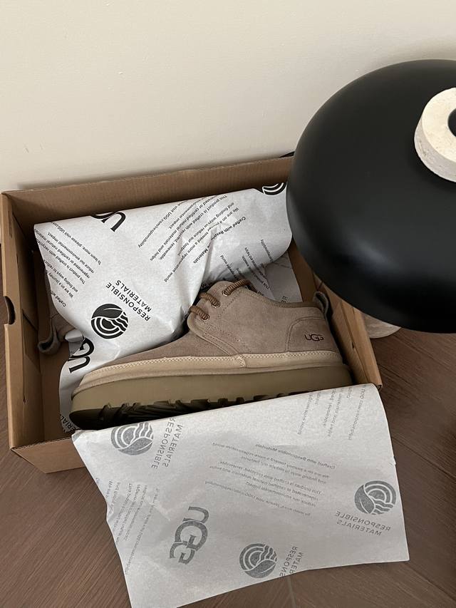 Gg 男士小贝雪地靴 经典小贝升级款 高丝光牛反绒材质 不冻脚过冬 必须把加毛的安排上 Size：40-45