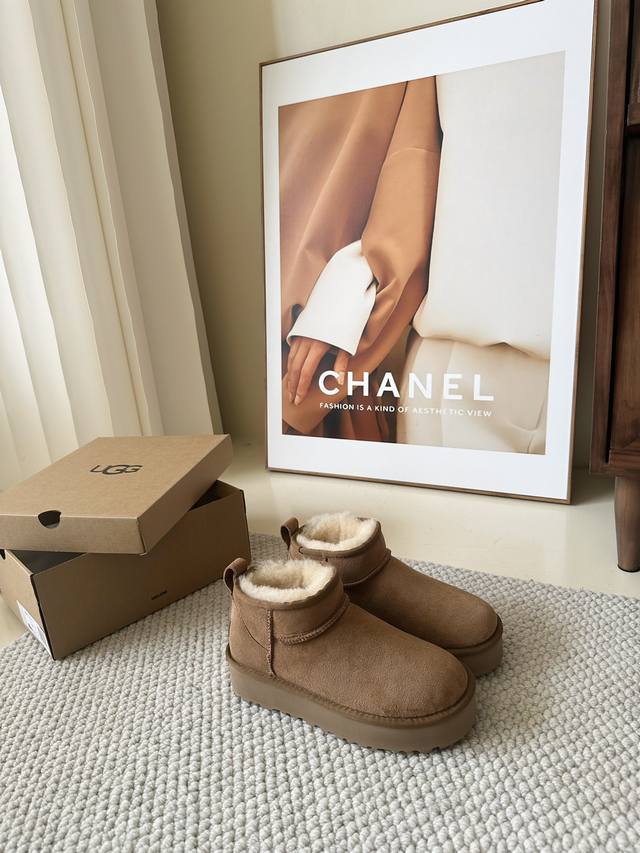 上新现货 . 3Cm周冬雨同款雪地靴 经典羊皮毛一体搭配3Cm厚底增高 隆丰Ay级 品质 Col：经典栗、羚羊棕 Size：35-40