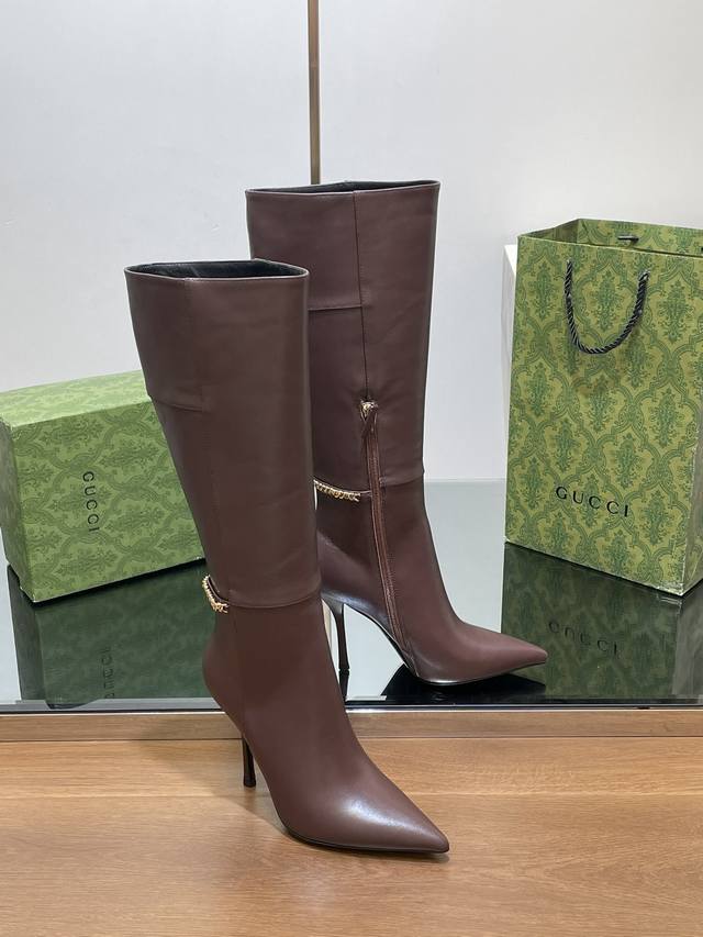 冬季G家新款Gucc字母扣L O G O链条高跟系列女靴尖头及膝靴高筒靴长靴 出厂价P 顶级版本、欢迎比对. 原版1:1复刻 注意市面通货内里很多都不对版哦请认