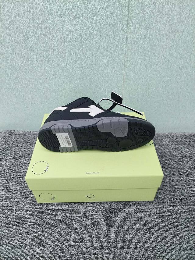 打印+70 Off White..休闲系列，情侣款运动鞋 女款35-40码.男款,40---46码 全套包装，长期出货