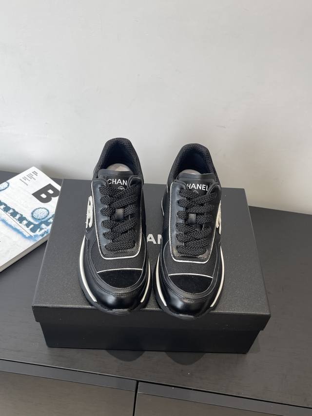 Chanel 香奈儿 2025年度最期待的高跟厚底跟运动鞋 一眼心动 随便一搭 时髦感倍增 显高又出片 爱鞋星人必入的一款休闲运动鞋 百搭增高适应于任何人群 原