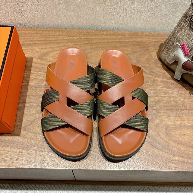 Herme S Ss25 New Arrival～ 专柜大热情侣款，H家配货首选鞋履！ 是爱马仕经典款 每一季都会出很多颜色 绝对是最值得买的配货之一 有遇到的