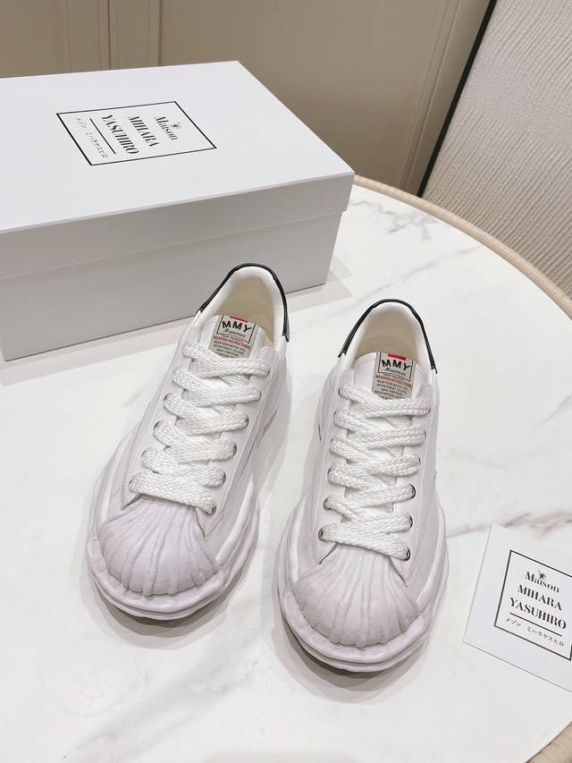 三原康裕Mmy贝壳头溶解鞋秋上新，经典个性再添加牛皮设计 整体感觉更有质感！4.5Cm的厚底设计秒变大长腿！ 原版开模复刻 还原正品味道 顶级版本！码数：35-