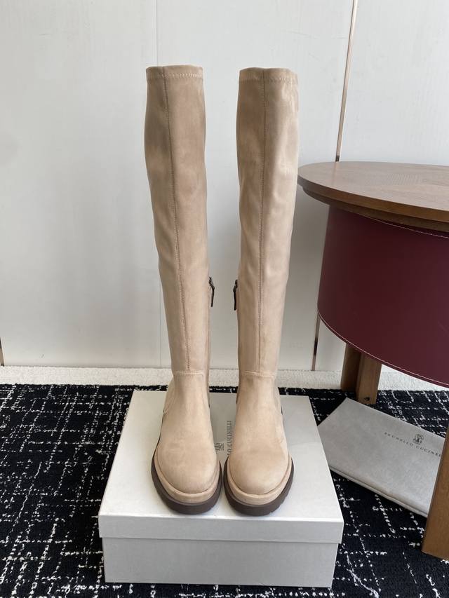 代购级 Brunello Cucinelli顶级原单秋冬 Bc牛皮高筒 厚底 弹力长靴 购入Zp对比定制 Brunello Cucinelli是来自意大利的世界