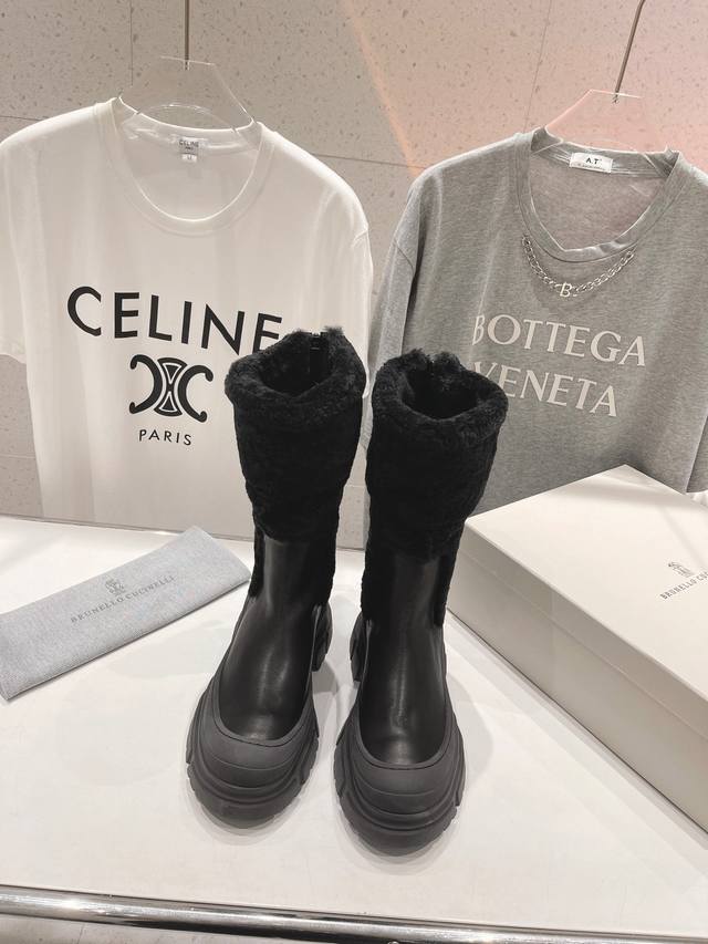 高版本出厂 Brunello Cucinelli F059新款Bc秋冬靴子系列，市场高版本 Bc是意大利知名品牌，极简主义风格，复古又高级！简约又大气，属于非常