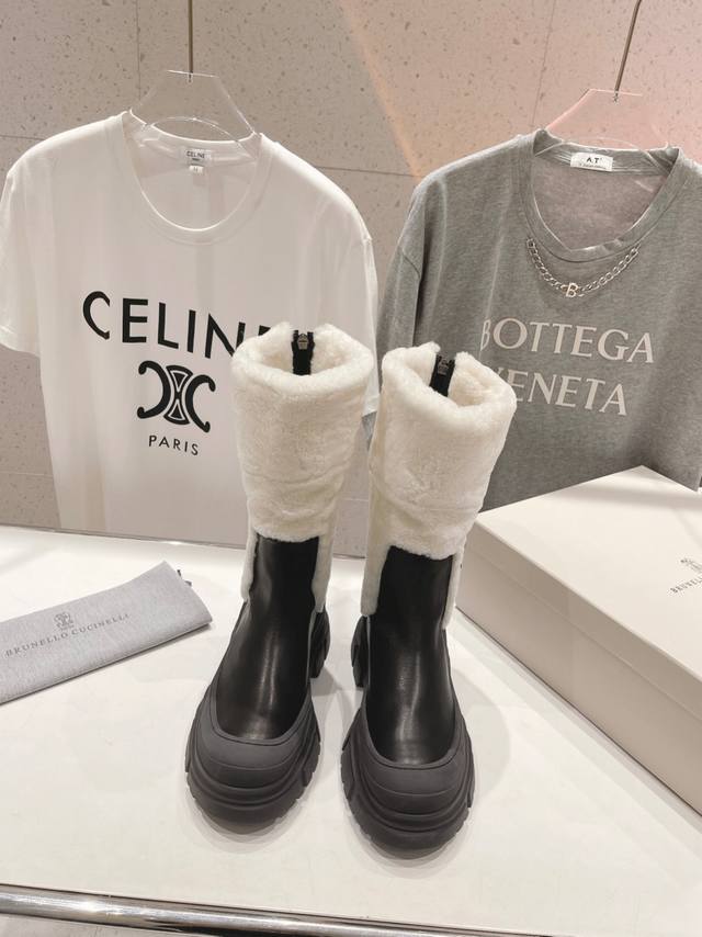 高版本出厂 Brunello Cucinelli F059新款Bc秋冬靴子系列，市场高版本 Bc是意大利知名品牌，极简主义风格，复古又高级！简约又大气，属于非常