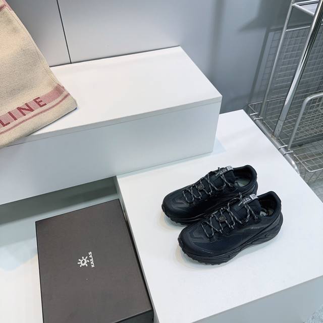 高品质出厂 ！顶级品质 情侣款！25秋冬新品凯乐石 Kailas 山行2 Gtx减震越野跑步鞋登山鞋休闲运动鞋！ 本次 在设计上采用凌厉的山脊线条重构设计语言，