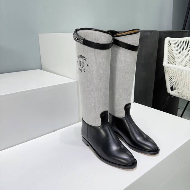 高品质出厂 ！顶级版本 渠道原单货！Hermes爱马仕H家 2025Ss秋冬新款经典麻布一脚蹬长靴骑士靴！Jimping系列！Kelly扣经典骑士靴 H家的经典
