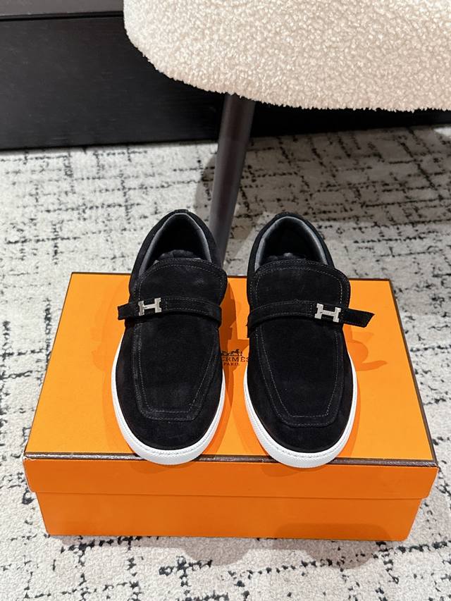男+10 #情侣款 Hermes 爱马仕 25 经典H 情侣款 乐福鞋 经久不衰 休闲 简约风格免系带休闲运动鞋 舒适 休闲 百搭 面料: 定制进口麂皮 内里: