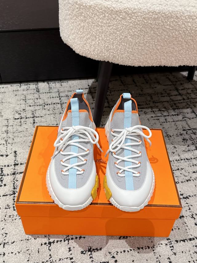 顶级版本 情侣款 Hermes 爱马仕 25 Bouncing 情侣 运动 休闲鞋 爱马仕最舒服的鞋，没有之1，上脚特轻又巨好看，逛街暴走都不会累牛皮+针织 手