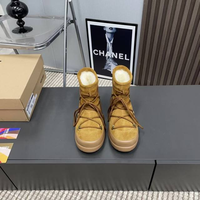 出厂: 独家顶级版本 Moon Boot2025Vs秋冬最新款雪地靴系列 丑萌绑带厚底雪地靴 忘了Ugg吧，时髦人都在穿Moon Boot雪地靴 如果你难以接受