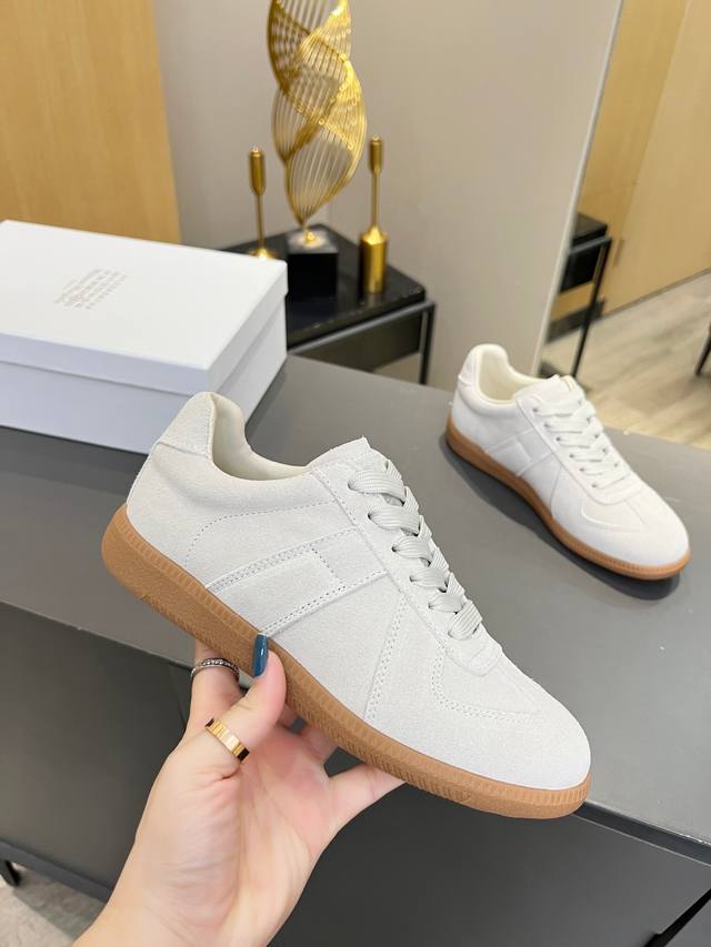 独家顶级版本 M*M6M*Aison M*Argiela~25Vs新款复古休闲系列 Maisonmargielamm6德训休闲板鞋 复古拼色休闲鞋 光听到复古风