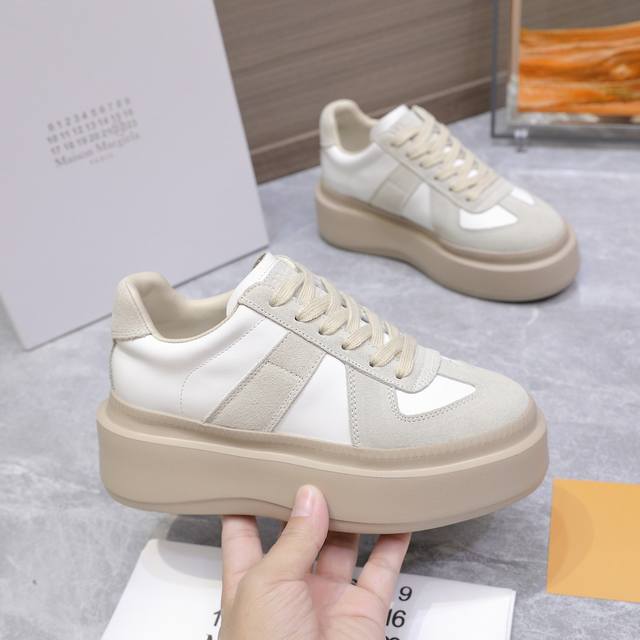 独家顶级版本 M*M6M*Aison M*Argiela~25Vs新款复古休闲系列 复古拼色厚底休闲鞋 光听到复古风就能立刻想到经典M*Arginal，复古时髦