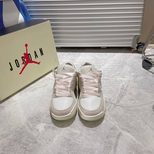 Aj1Mid低帮 低帮最强天花板品质！Tiffiny 蓝 市面唯一正确版本 全鞋正品原材料 尺码36 46