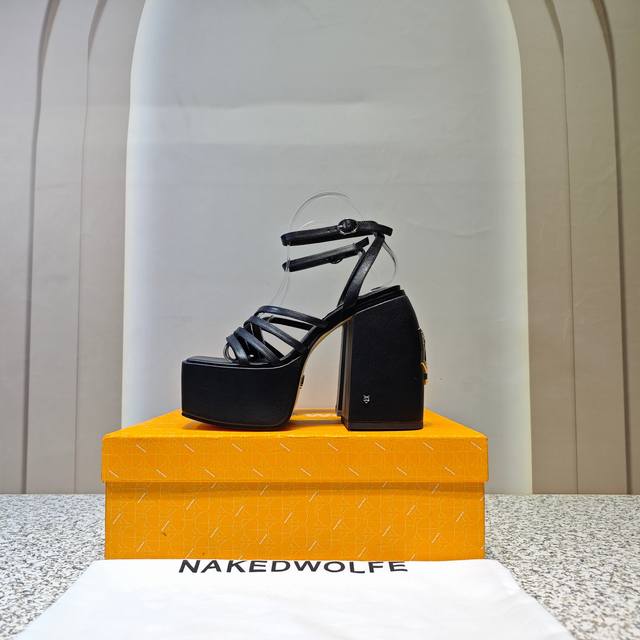最高版出厂 Nakedwolfe恨天高粗跟防水台时装凉鞋 Nakedwolfe 耐德 沃夫是一家伦敦时装设计师品牌，狼头的知名标识，在奢侈品界享有盛誉，以厚实而