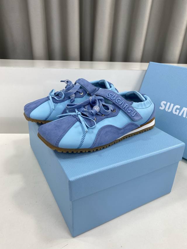 Sugarsu酥屡 最新火爆款 方头芭蕾拼色阿甘休闲运动跳舞鞋 经典的玛丽珍设计 融入德训鞋文化 国潮新作继承了诸多品牌制胜的流行元素，势必大热 帆 细节还确保
