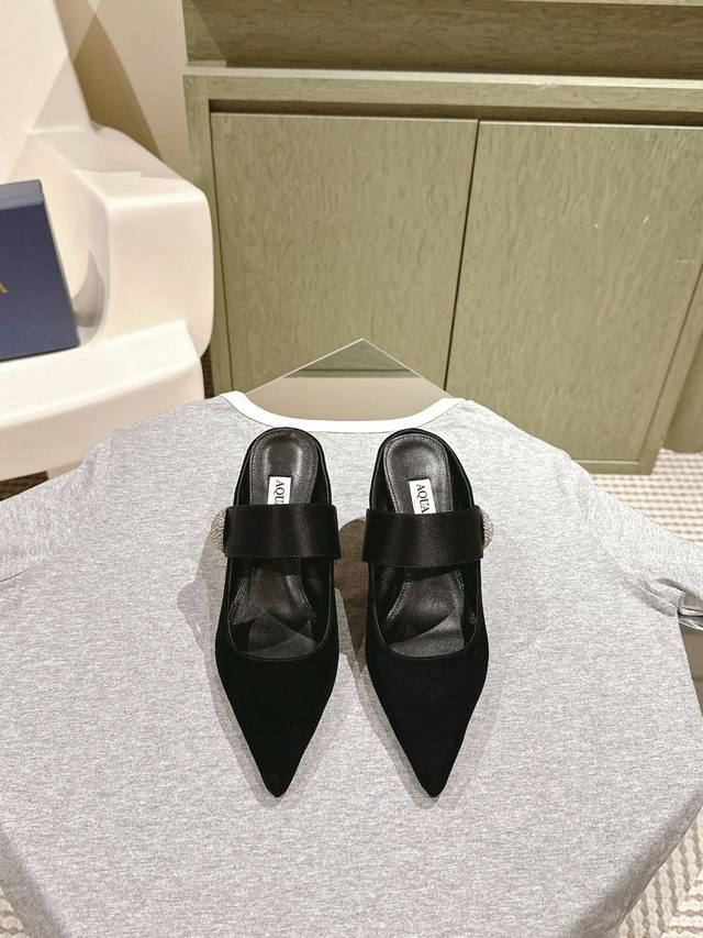 224 Aquazzur* 菠萝早春专柜新品仙女时装鞋系列，大量上新同步官网全系列均可定制龙年主打一个火爆，全网各大网红纷纷开秀，绝美的穿搭系列！ ★★★★★